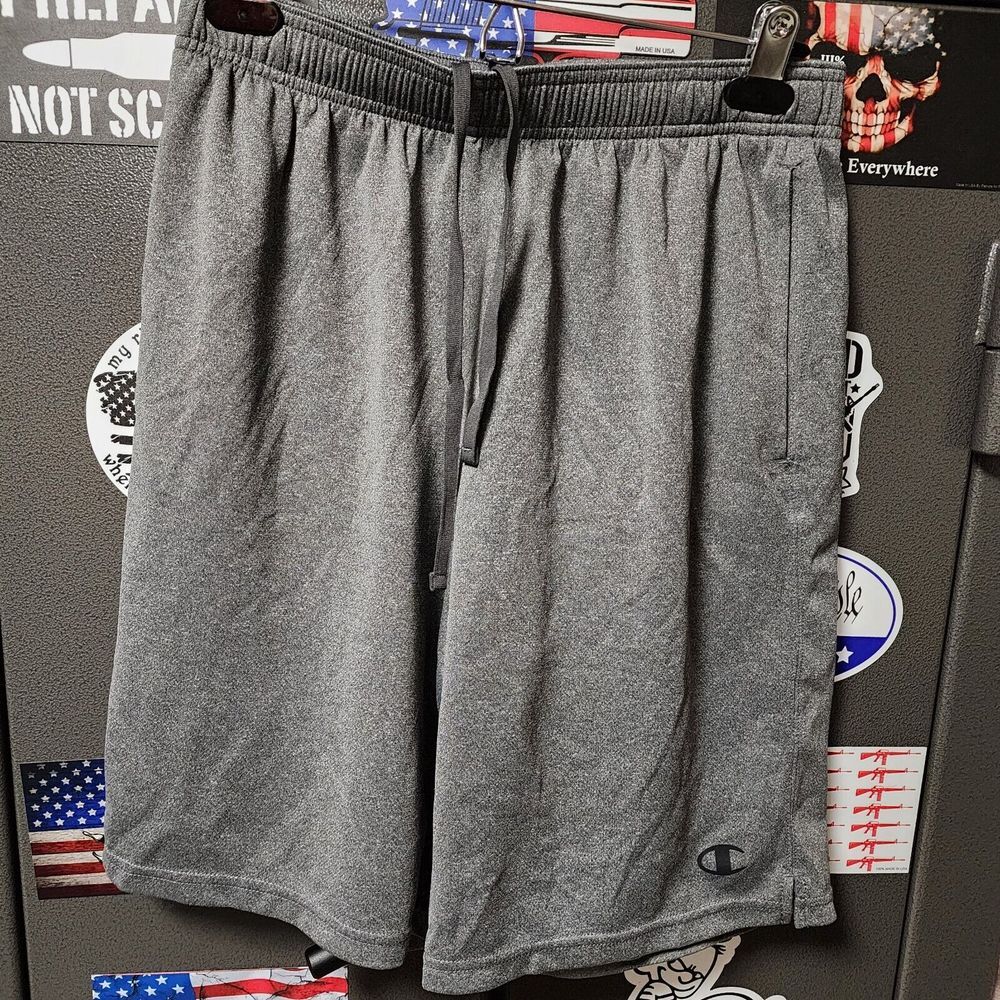Champion Shorts Mens‎ Medium Gray Lightweight Active Athletic Casual Adult M